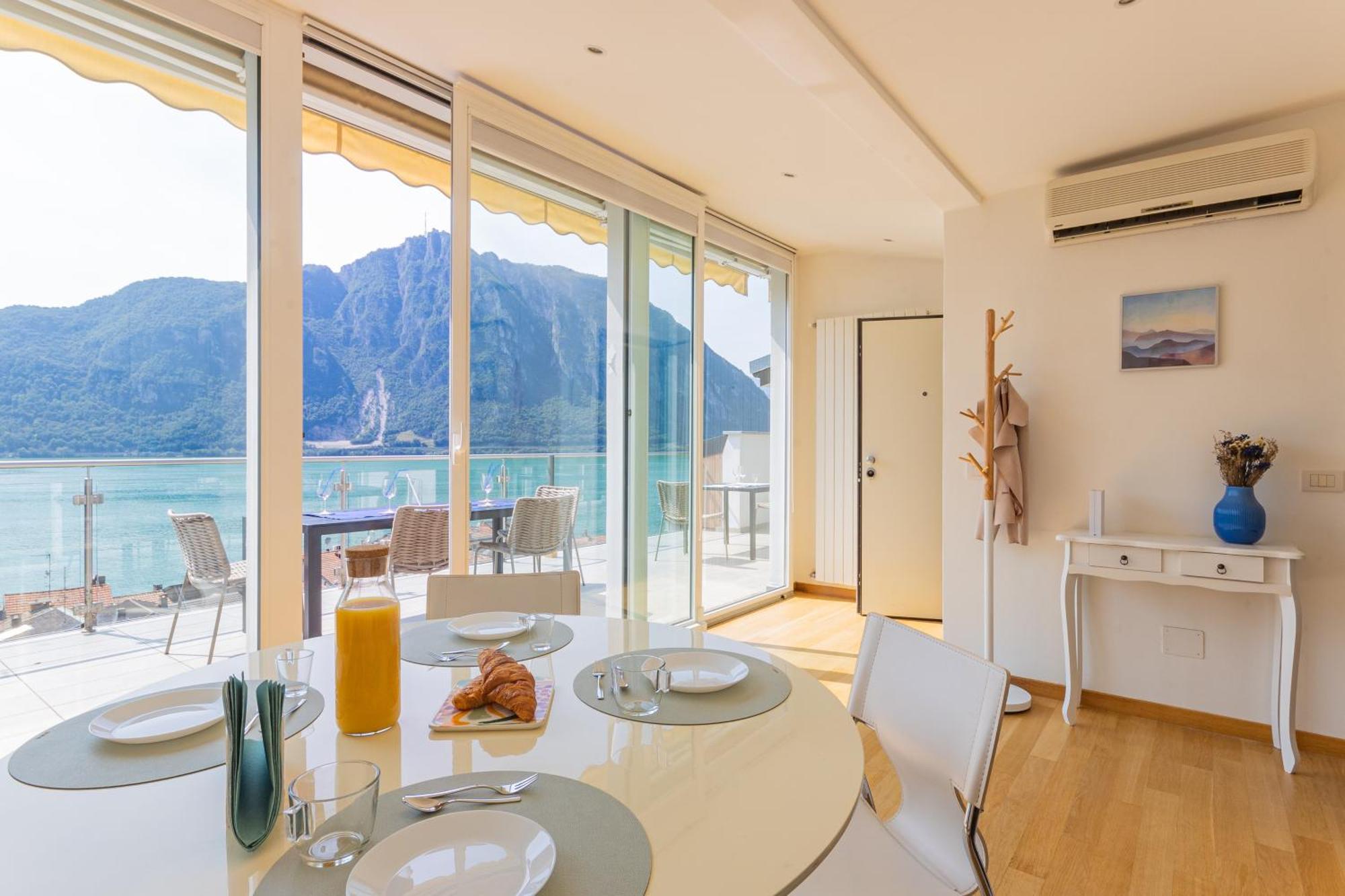 Апартаменты Casa Madlen - Bright Attic With Marvelous View Кампионе-д'Италия Экстерьер фото